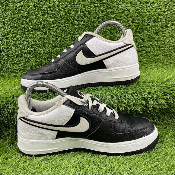 Nike Air Force 1 LV8 1 Black White Trainers 
Size UK 5.5
AV0743-001 - Picture 2 of 8